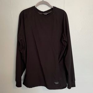 Black Diamond crew neck sweater